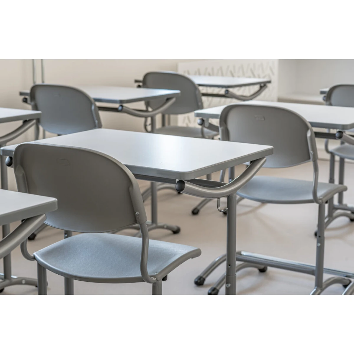 Prima skolēnu / studentu krēsls, kompozītmateriāls - Image 3
